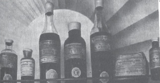 T.C. Uyuşturucu Maddeler İnhisarı tarafından toz ve ekstre halinde satışa sunulan Morfin şişeleri