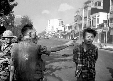 Nguyễn Ngọc Loan'ın Nguyễn Văn Lém'i infazı
