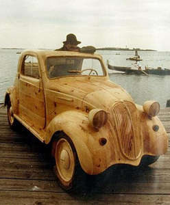 Venedikli Marangozun yaptıklarına inanamayacaksınız! Bu otomobil ağaçtan yapılmış! 
