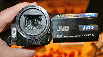 JVC Everio GZ-MG730 