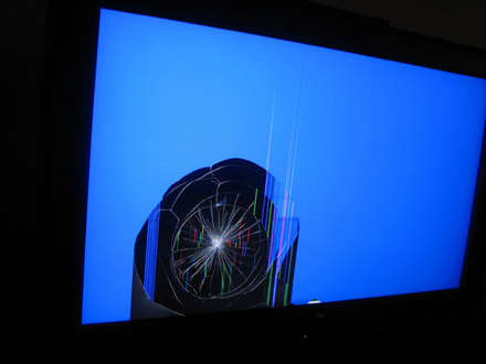 Wii'nin neden olduğu çatlak bir LCD televizyon