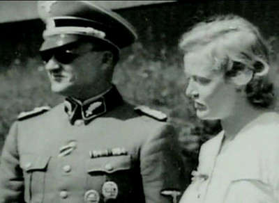 Ilse Koch kocası Karl Otto Koch ile