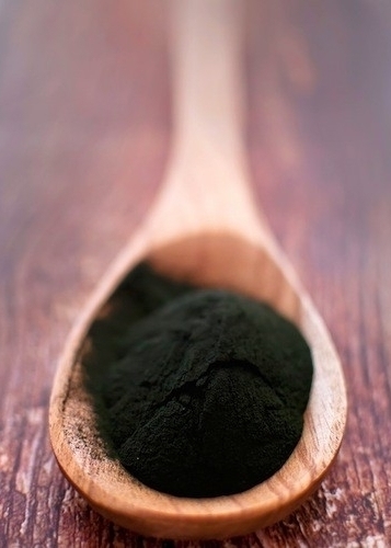 cilde-faydali-besinler-spirulina